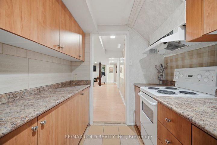 Photo 40 at 66 Cheviot Crescent, Heart Lake East, Brampton