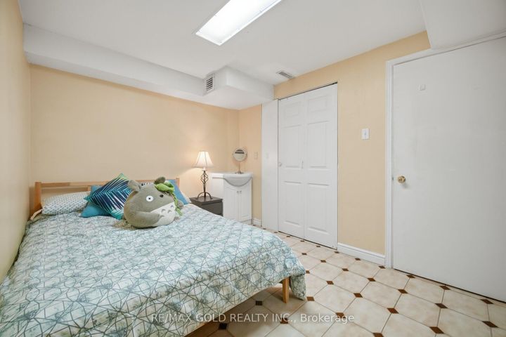 Photo 44 at 66 Cheviot Crescent, Heart Lake East, Brampton