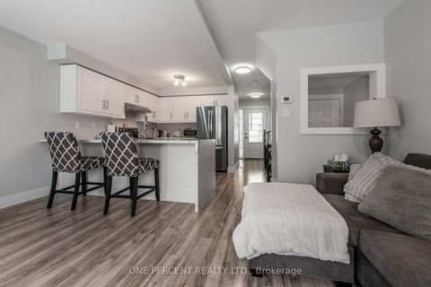 Photo 2 at 67 Hawthorne Crescent, Ardagh, Barrie