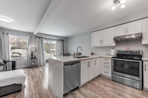 Photo 8 at 67 Hawthorne Crescent, Ardagh, Barrie