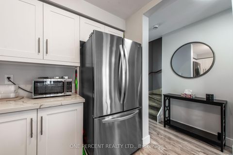 Photo 10 at 67 Hawthorne Crescent, Ardagh, Barrie