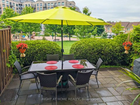 Photo 4 at 254 David Dunlap Circle, Don Mills, Toronto