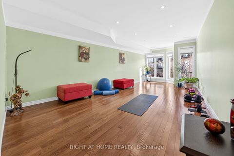 Photo 11 at 254 David Dunlap Circle, Don Mills, Toronto