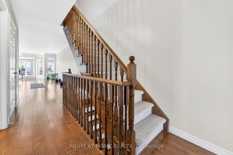 Photo 14 at 254 David Dunlap Circle, Don Mills, Toronto