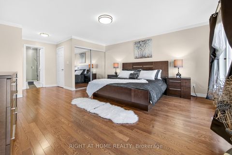 Photo 18 at 254 David Dunlap Circle, Don Mills, Toronto