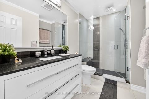 Photo 19 at 254 David Dunlap Circle, Don Mills, Toronto