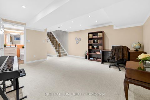 Photo 21 at 254 David Dunlap Circle, Don Mills, Toronto