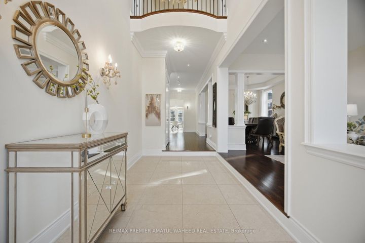 Photo 4 at 75 Virtue Crescent, Vellore Village, Vaughan