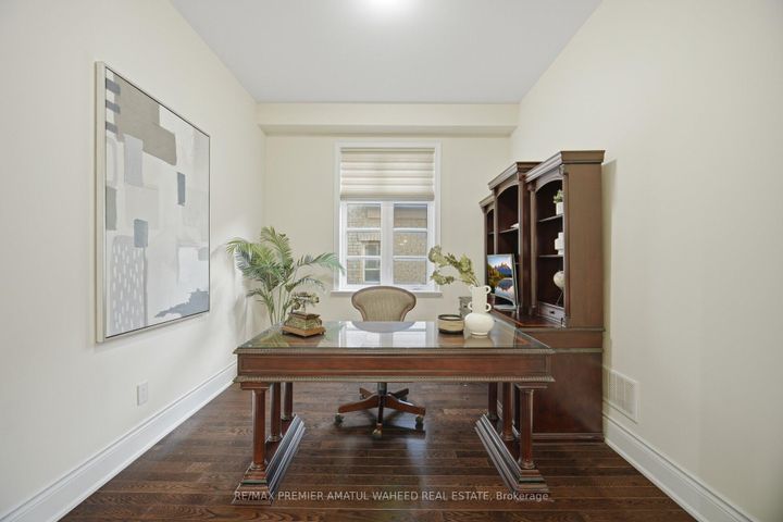 Photo 14 at 75 Virtue Crescent, Vellore Village, Vaughan