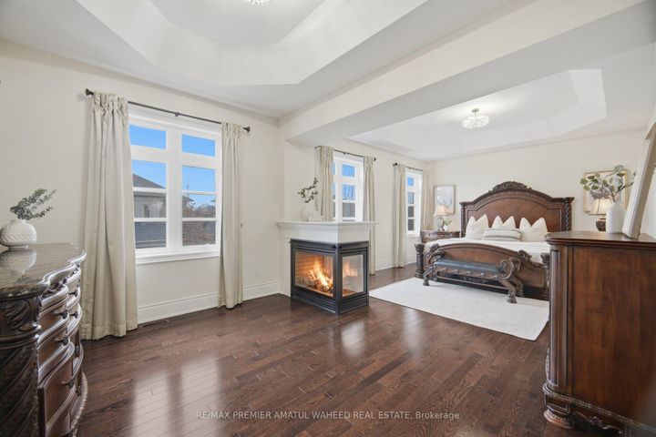 Photo 19 at 75 Virtue Crescent, Vellore Village, Vaughan