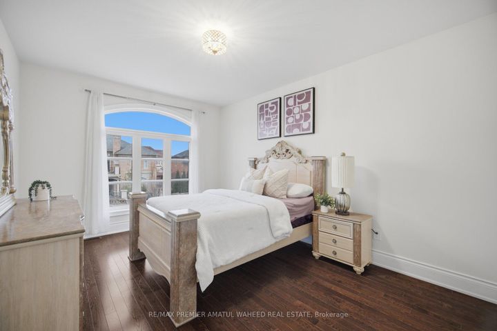 Photo 28 at 75 Virtue Crescent, Vellore Village, Vaughan