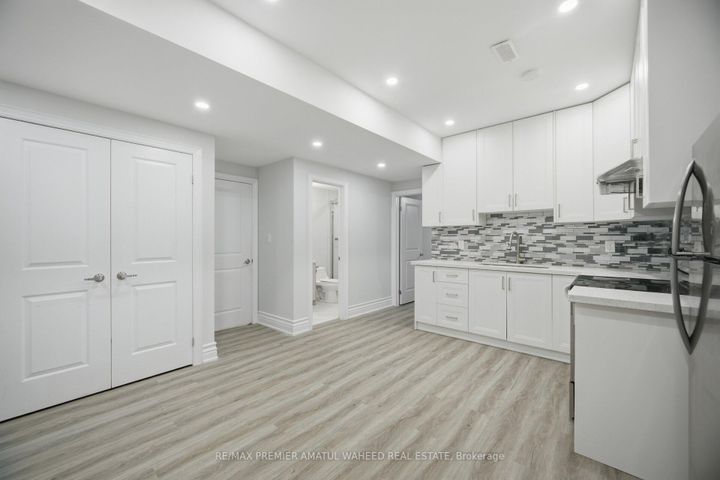 Photo 34 at 75 Virtue Crescent, Vellore Village, Vaughan