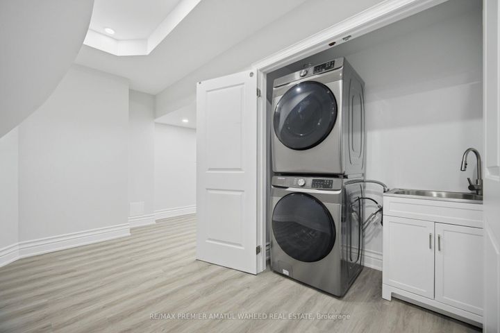 Photo 43 at 75 Virtue Crescent, Vellore Village, Vaughan