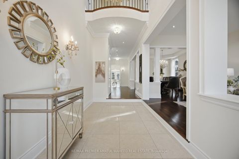 Photo 4 at 75 Virtue Crescent, Vellore Village, Vaughan