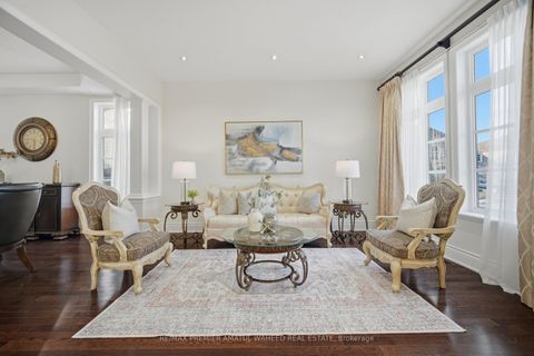 Photo 5 at 75 Virtue Crescent, Vellore Village, Vaughan