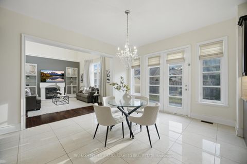 Photo 11 at 75 Virtue Crescent, Vellore Village, Vaughan