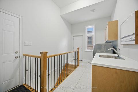 Photo 16 at 75 Virtue Crescent, Vellore Village, Vaughan