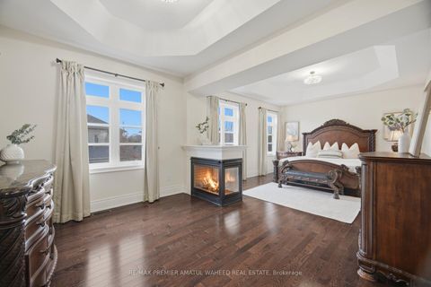 Photo 19 at 75 Virtue Crescent, Vellore Village, Vaughan