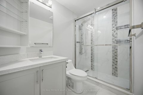 Photo 36 at 75 Virtue Crescent, Vellore Village, Vaughan