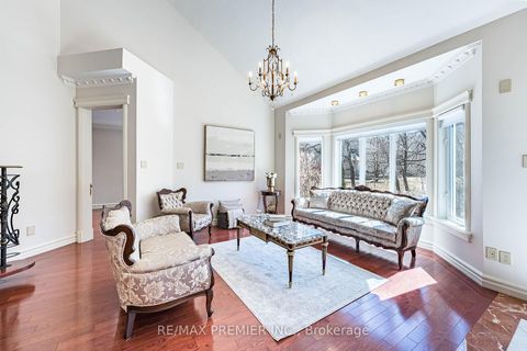 Photo 13 at 111 Arista Gate, Islington Woods, Vaughan