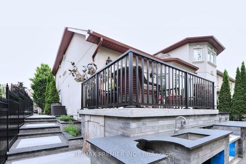 Photo 29 at 111 Arista Gate, Islington Woods, Vaughan