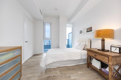 Photo 11 at 2001 - 70 Princess Street, Waterfront Communities C8, Toronto