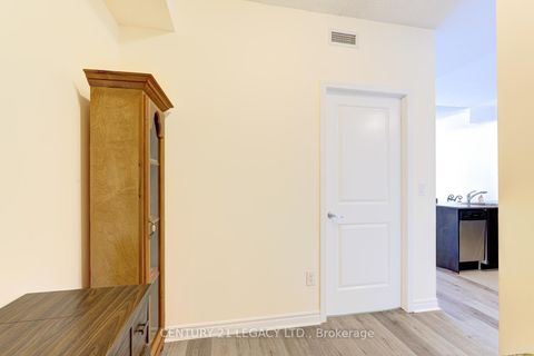 Photo 10 at 2909 - 385 Prince Of Wales Drive, City Centre, Mississauga