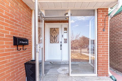 Photo 2 at 210 Braymore Boulevard, Rouge E11, Toronto
