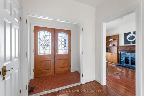 Photo 1 at 77 Chaplin Crescent, Eglinton, Toronto