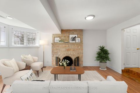 Photo 30 at 77 Chaplin Crescent, Eglinton, Toronto