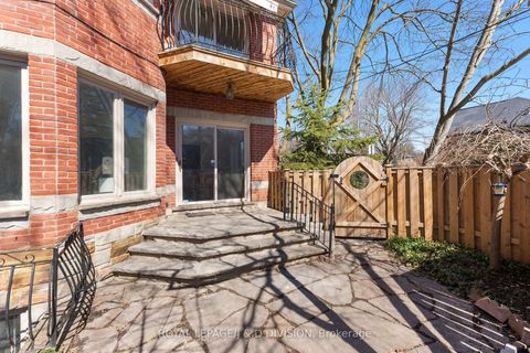 Photo 38 at 77 Chaplin Crescent, Eglinton, Toronto