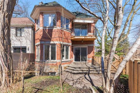 Photo 39 at 77 Chaplin Crescent, Eglinton, Toronto