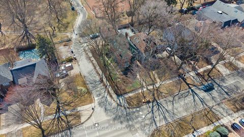 Photo 42 at 77 Chaplin Crescent, Eglinton, Toronto