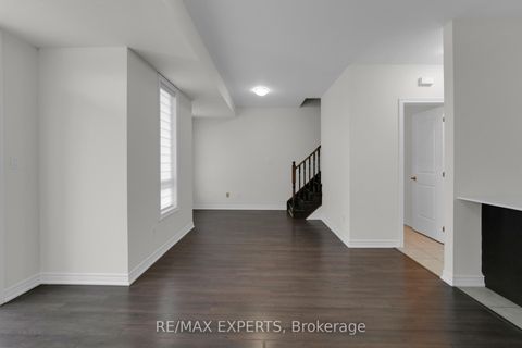 Photo 14 at 10 - 105 Kayla Crescent, Maple, Vaughan