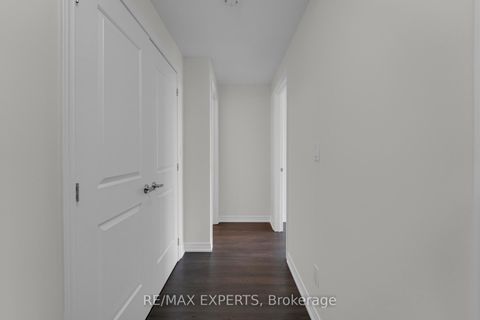 Photo 25 at 10 - 105 Kayla Crescent, Maple, Vaughan