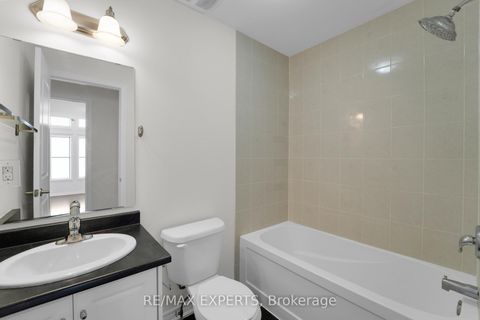 Photo 30 at 10 - 105 Kayla Crescent, Maple, Vaughan