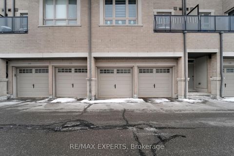 Photo 32 at 10 - 105 Kayla Crescent, Maple, Vaughan