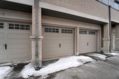 Photo 33 at 10 - 105 Kayla Crescent, Maple, Vaughan