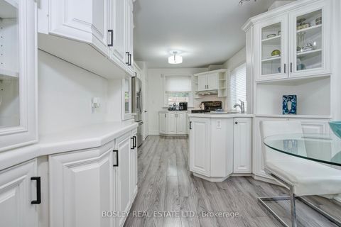 Photo 13 at 23 Farnsworth Drive, Pelmo Park W4, Toronto