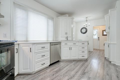 Photo 18 at 23 Farnsworth Drive, Pelmo Park W4, Toronto