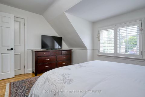 Photo 33 at 23 Farnsworth Drive, Pelmo Park W4, Toronto