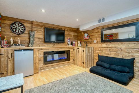 Photo 38 at 23 Farnsworth Drive, Pelmo Park W4, Toronto