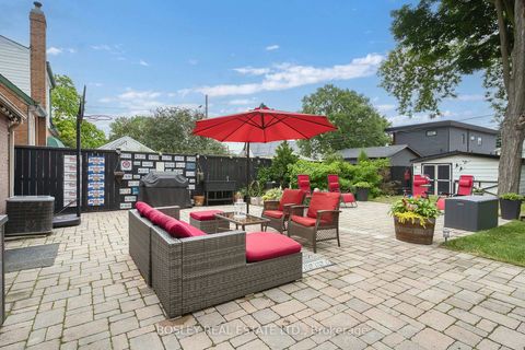 Photo 43 at 23 Farnsworth Drive, Pelmo Park W4, Toronto