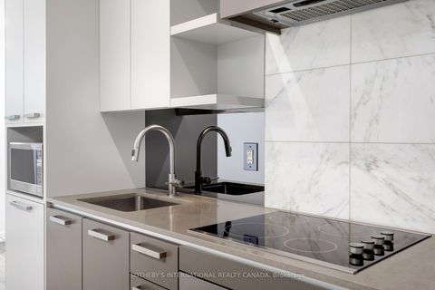 Photo 6 at 716 - 1830 Bloor Street W, High Park North, Toronto