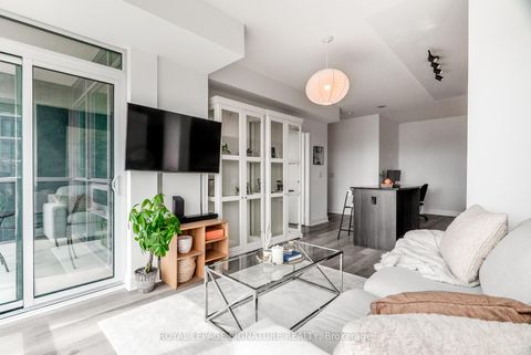 Photo 3 at 515 - 35 Brian Peck Crescent, Leaside, Toronto