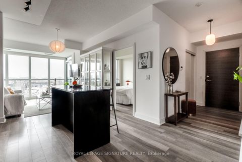 Photo 4 at 515 - 35 Brian Peck Crescent, Leaside, Toronto