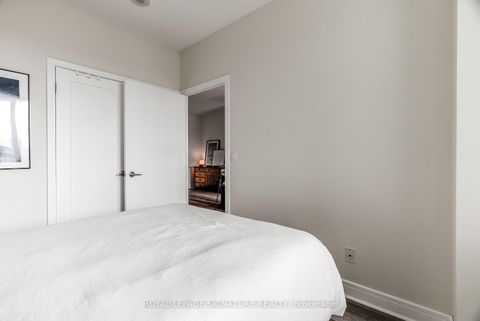 Photo 10 at 515 - 35 Brian Peck Crescent, Leaside, Toronto