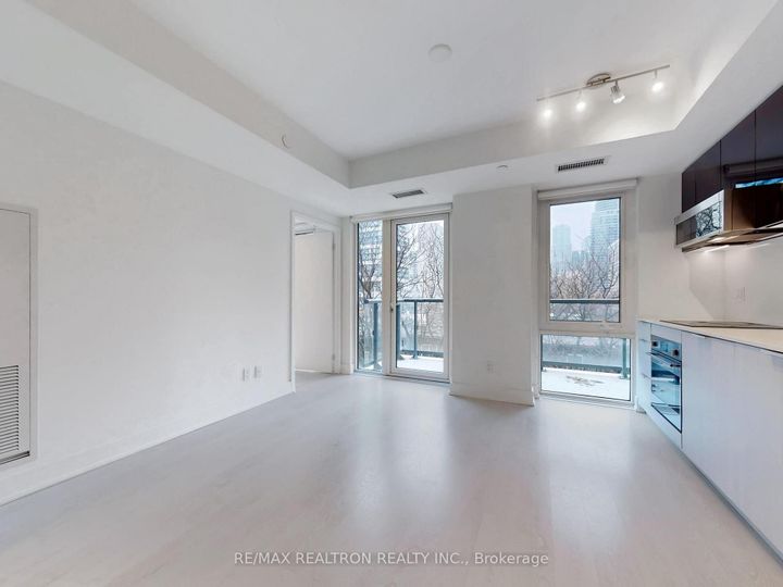 Photo 4 at 520 - 308 Jarvis Street, Yonge Corridor, Toronto