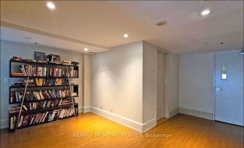 Photo 14 at 1823 - 111 Elizabeth Street, Bay Street Corridor, Toronto