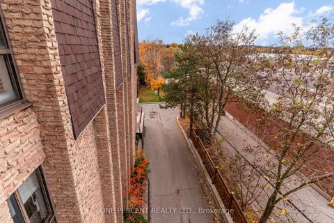 Photo 36 at 406 - 15390 Yonge Street, Aurora Heights, Aurora